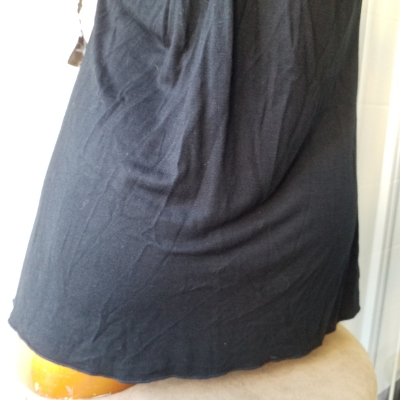Mattie M black knit tank top Beaded v neckline tank top L NWT - Picture 8 of 10